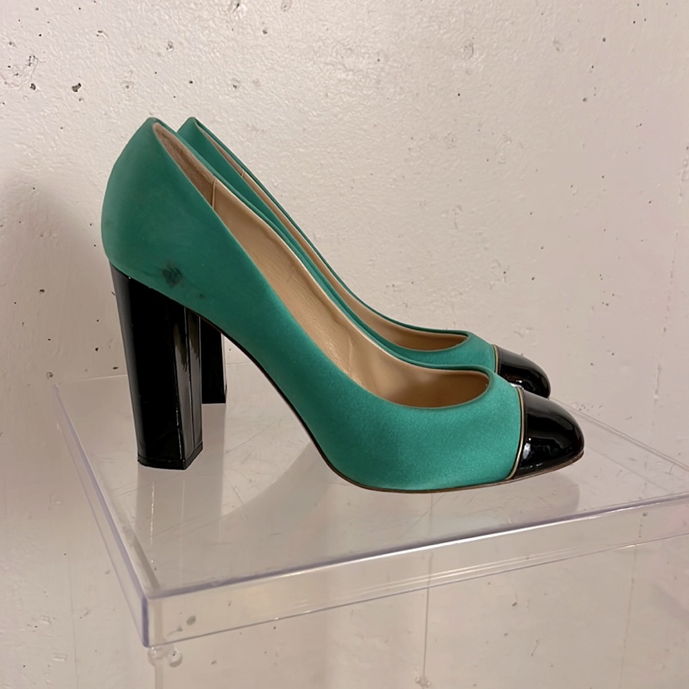 J Crew Collection Green Satin & Patent Leather w Gold Detail 9